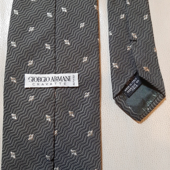 Giorgio Armani Neck Tie - Picture 3 of 4